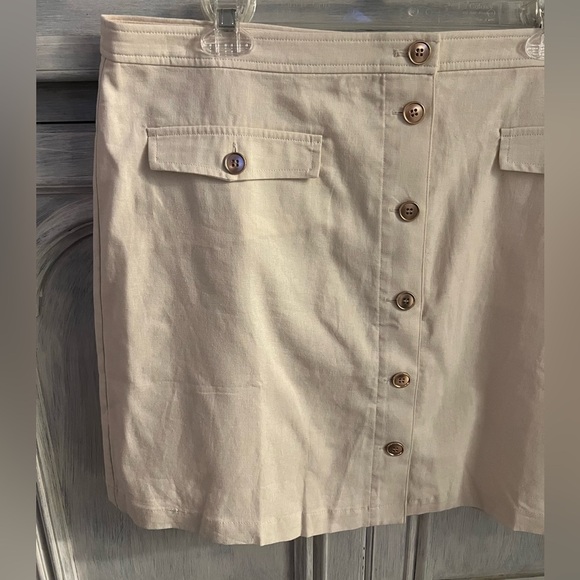 J. Crew Cream Ecru‎ Linen Blend Button-Through A-Line Skirt - Picture 5 of 9